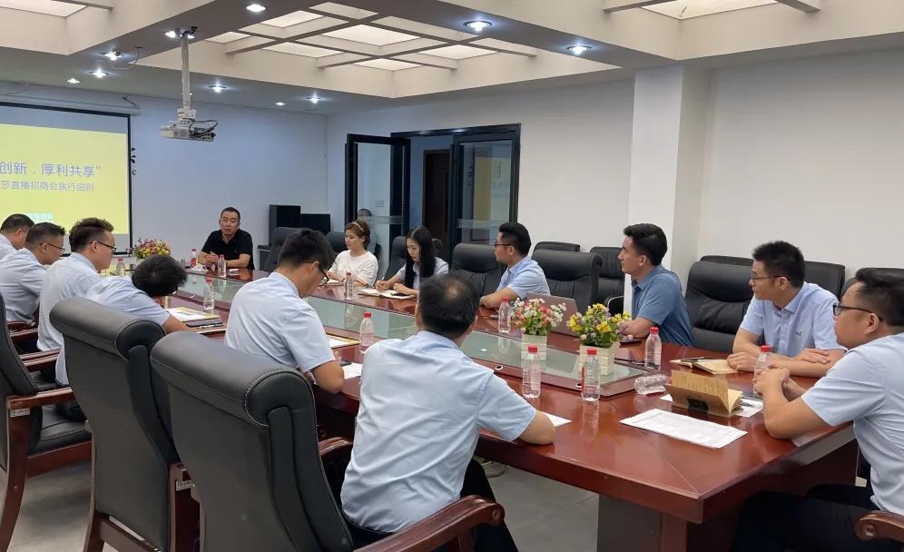 湖南天欣科技股份有限公司,岳陽(yáng)大理石,全拋釉,彩晶磚,超平釉,金剛釉,啞光磚生產(chǎn)銷(xiāo)售